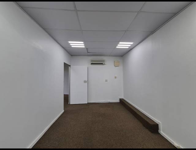 169M² OFFICE TO LET IN ROSEBANK